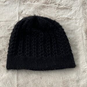 GAP Black Textured Beanie